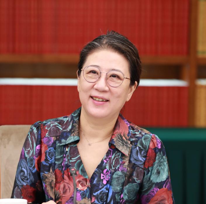 _代表委员说|冯俐:AI时代,儿童剧传承的是“人”的精神_代表委员说|冯俐:AI时代,儿童剧传承的是“人”的精神