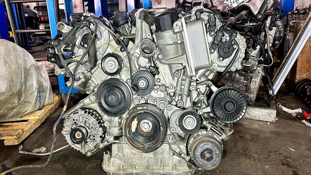 宝马S55，六缸机皇的巅峰，高性能涡轮时代的绝唱-有驾