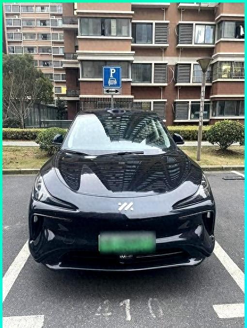 20万+增程SUV，预售破5万台！智己LS6凭啥这么“硬气”？-有驾