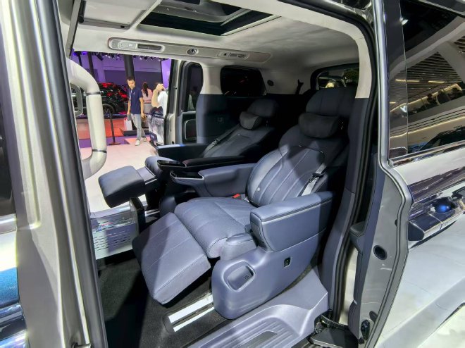 2025成都车展:最火十款新车全是新能源