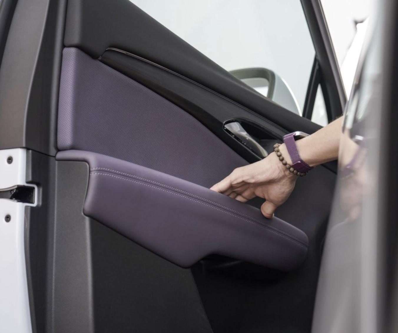 别克紫色的车__别克紫色轿车