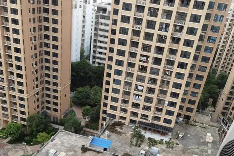 买了低层带露台的房子，以为是捡到宝了，入住后才知是噩梦的开始__买了低层带露台的房子，以为是捡到宝了，入住后才知是噩梦的开始