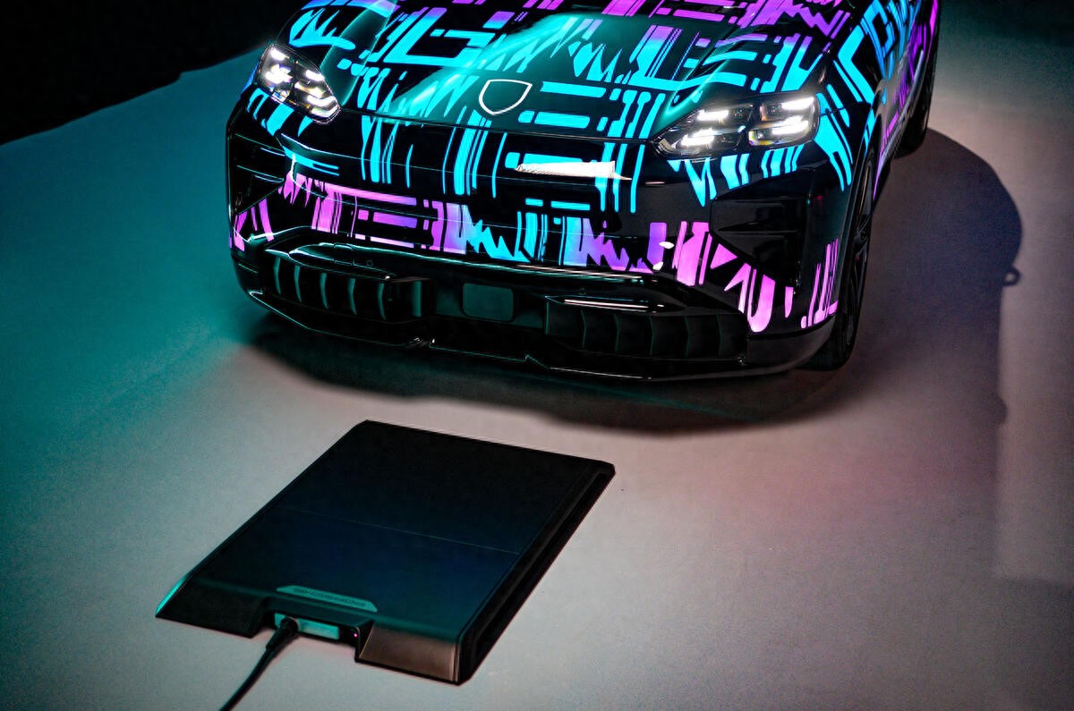 _保时捷电动汽车电池供应商_保时捷电桩安装教程视频