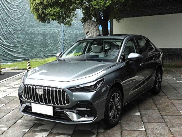 年轻人的第一台AMG，车长超2米8，续航1700km，要火-有驾