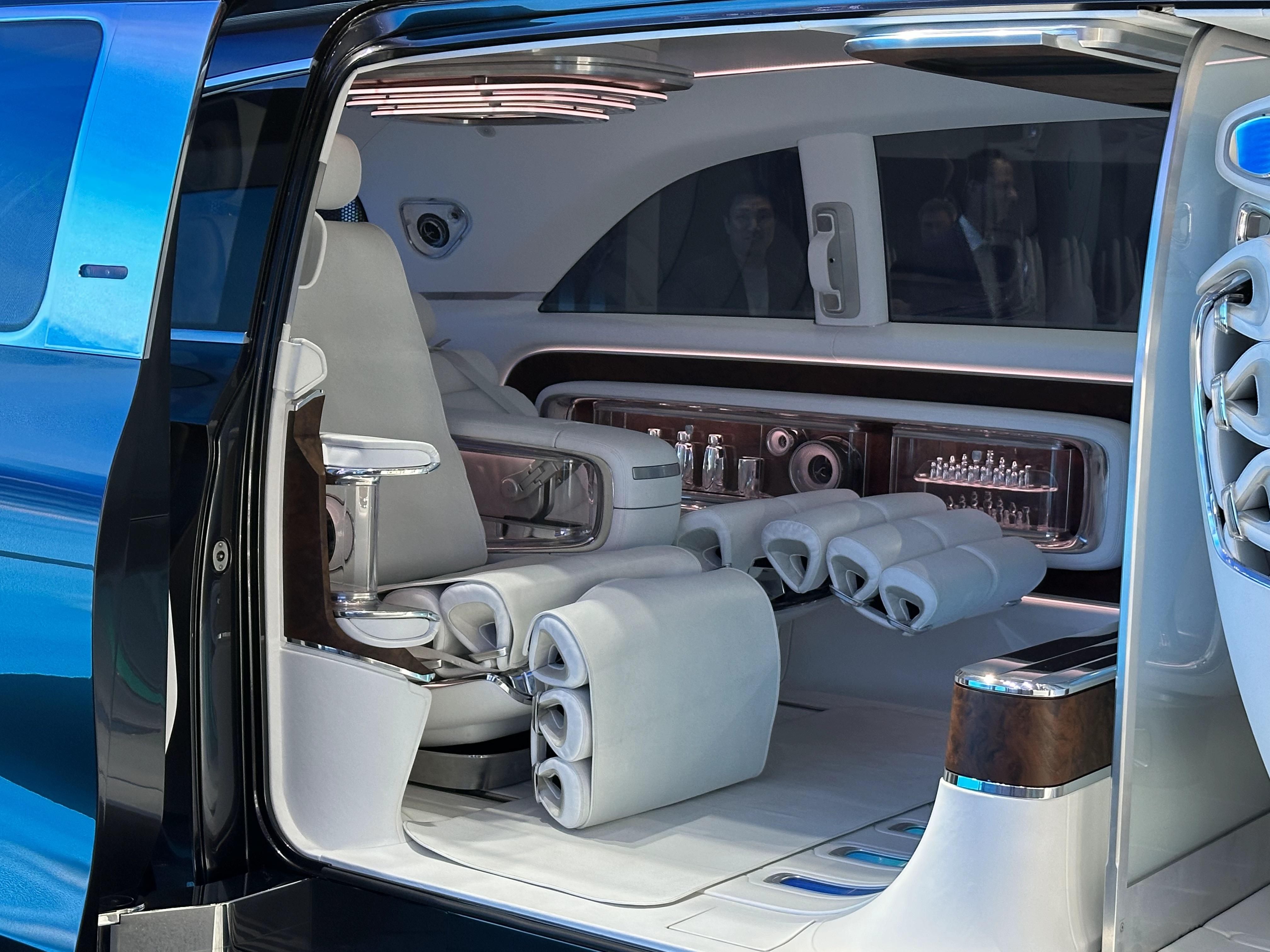 _新车 | 2026年国产/纯电中大型MPV 奔驰VLE伪装原型车亮相慕尼黑车展_新车 | 2026年国产/纯电中大型MPV 奔驰VLE伪装原型车亮相慕尼黑车展