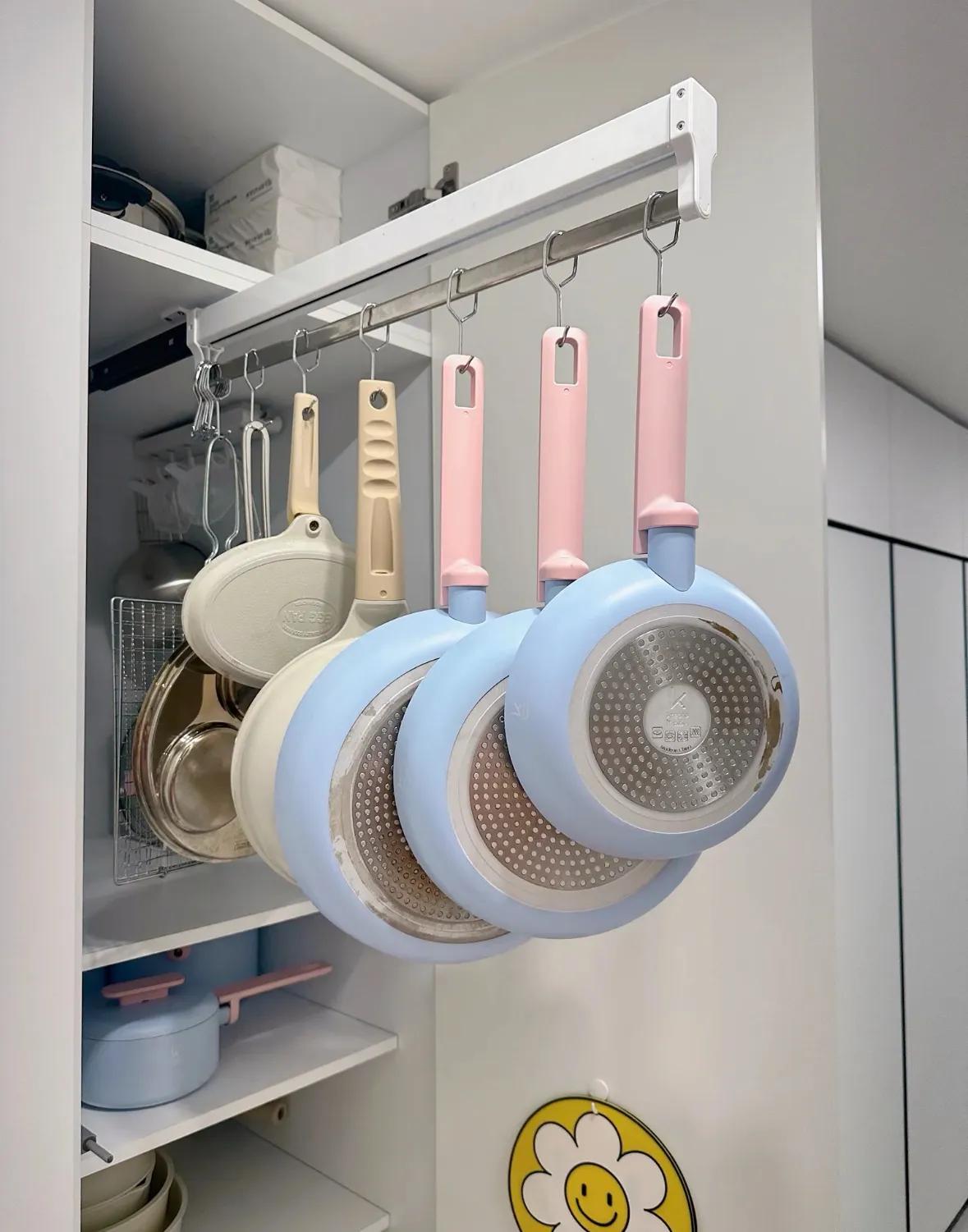 被网友的“收纳智慧”折服了！不花啥钱，厨房就能井井有条！__被网友的“收纳智慧”折服了！不花啥钱，厨房就能井井有条！