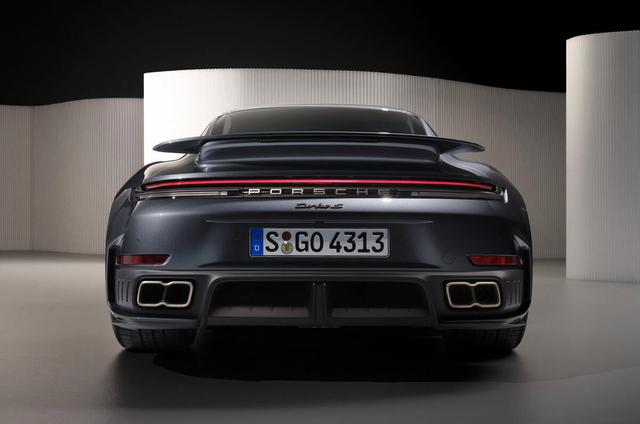 保时捷911 Turbo S混动版发布，史上最强输出701马力-有驾