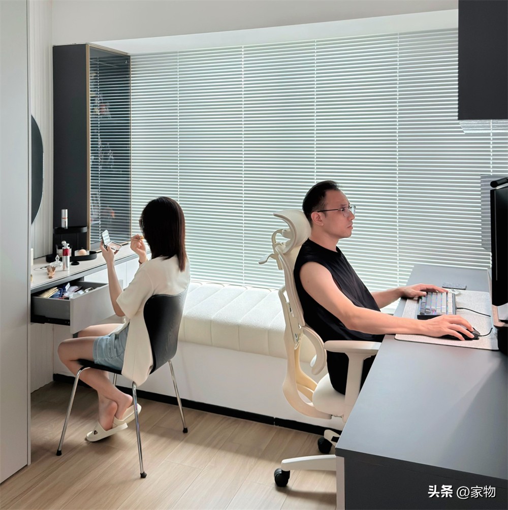 夫妻二人的衣柜一般需要多大_夫妻卧室能放鞋柜吗_