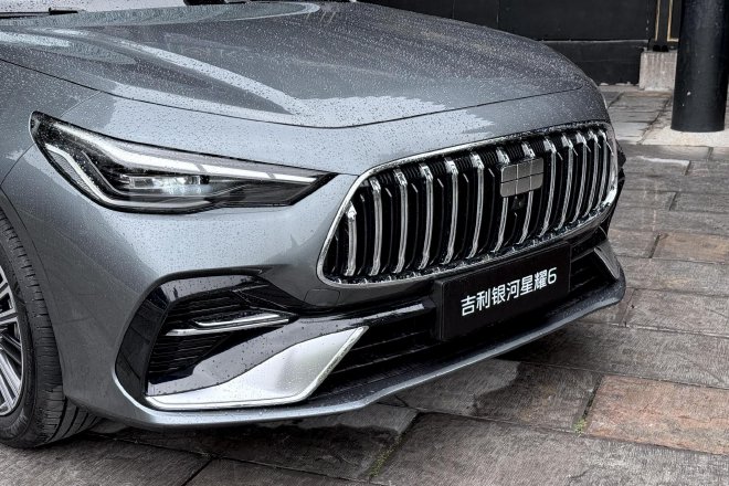 新能源神车来了 静态体验吉利银河星耀6