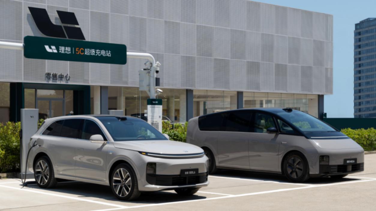 西方最大电池厂破产，理想年销量突破50万辆，新能源进决赛圈了？__西方最大电池厂破产，理想年销量突破50万辆，新能源进决赛圈了？