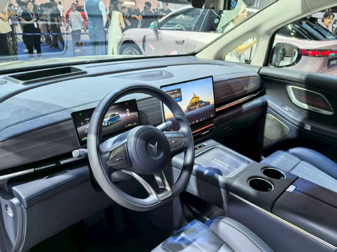 2025成都车展：最火十款新车全是新能源