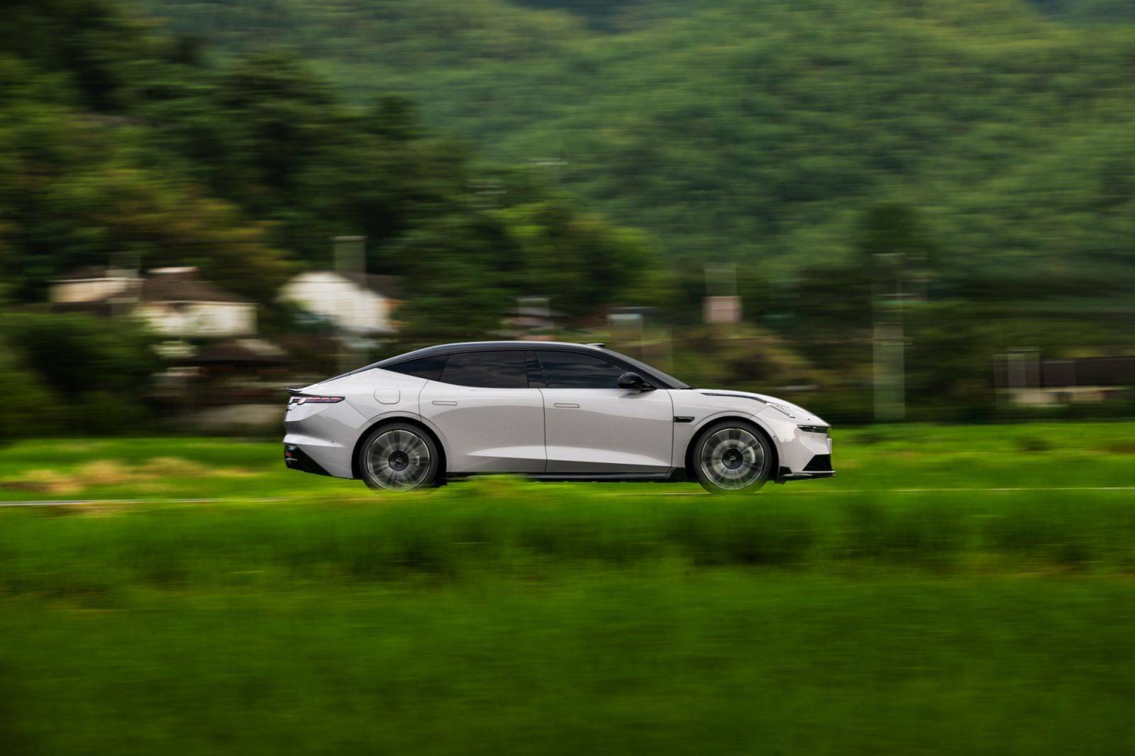 入门级四驱__四驱操控