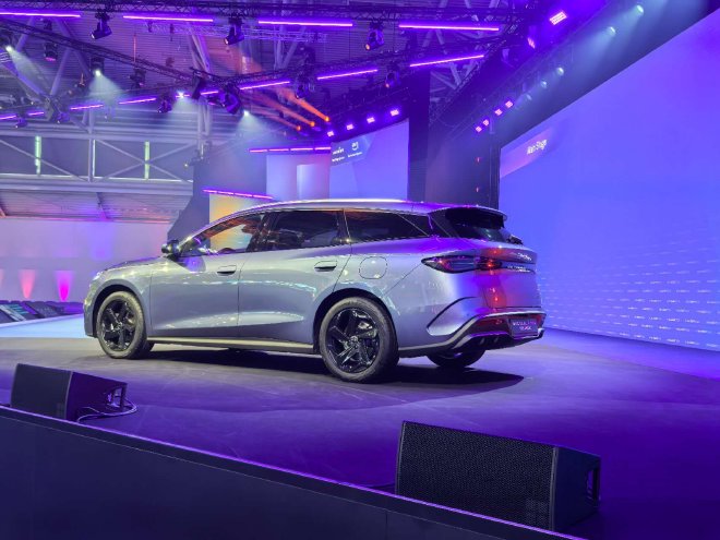 2025慕尼黑车展：比亚迪海豹 06DM-i 旅行版亮相