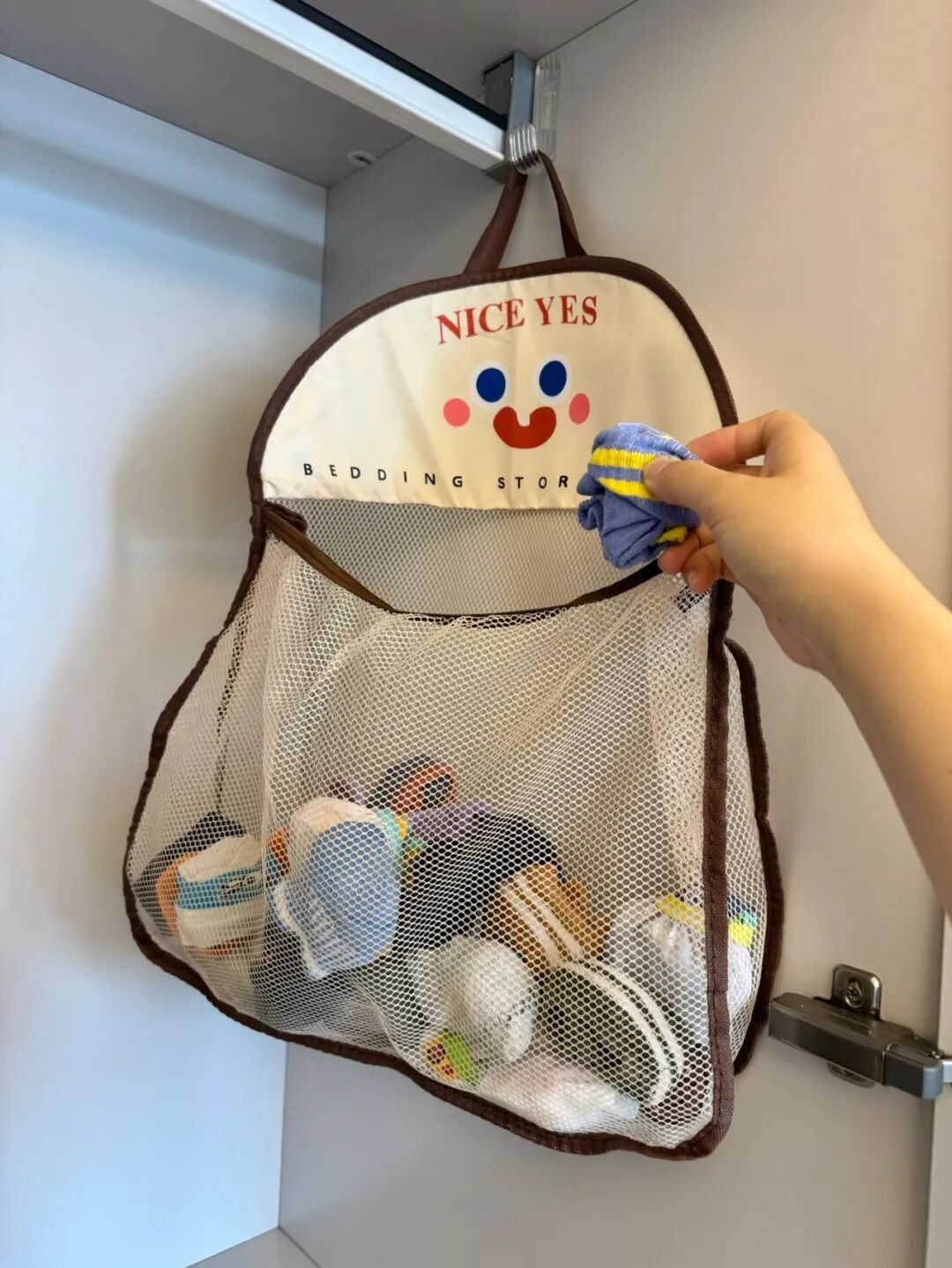 _被中年阿姨的“衣柜收纳”折服了，换个思路，家里就井井有条！_被中年阿姨的“衣柜收纳”折服了，换个思路，家里就井井有条！