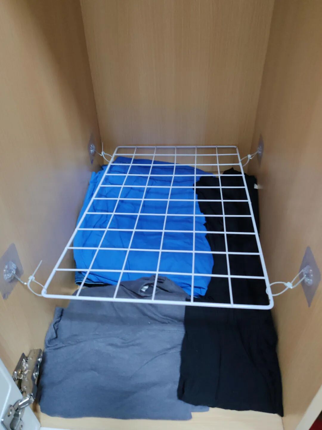 被中年阿姨的“衣柜收纳”折服了，换个思路，家里就井井有条！__被中年阿姨的“衣柜收纳”折服了，换个思路，家里就井井有条！