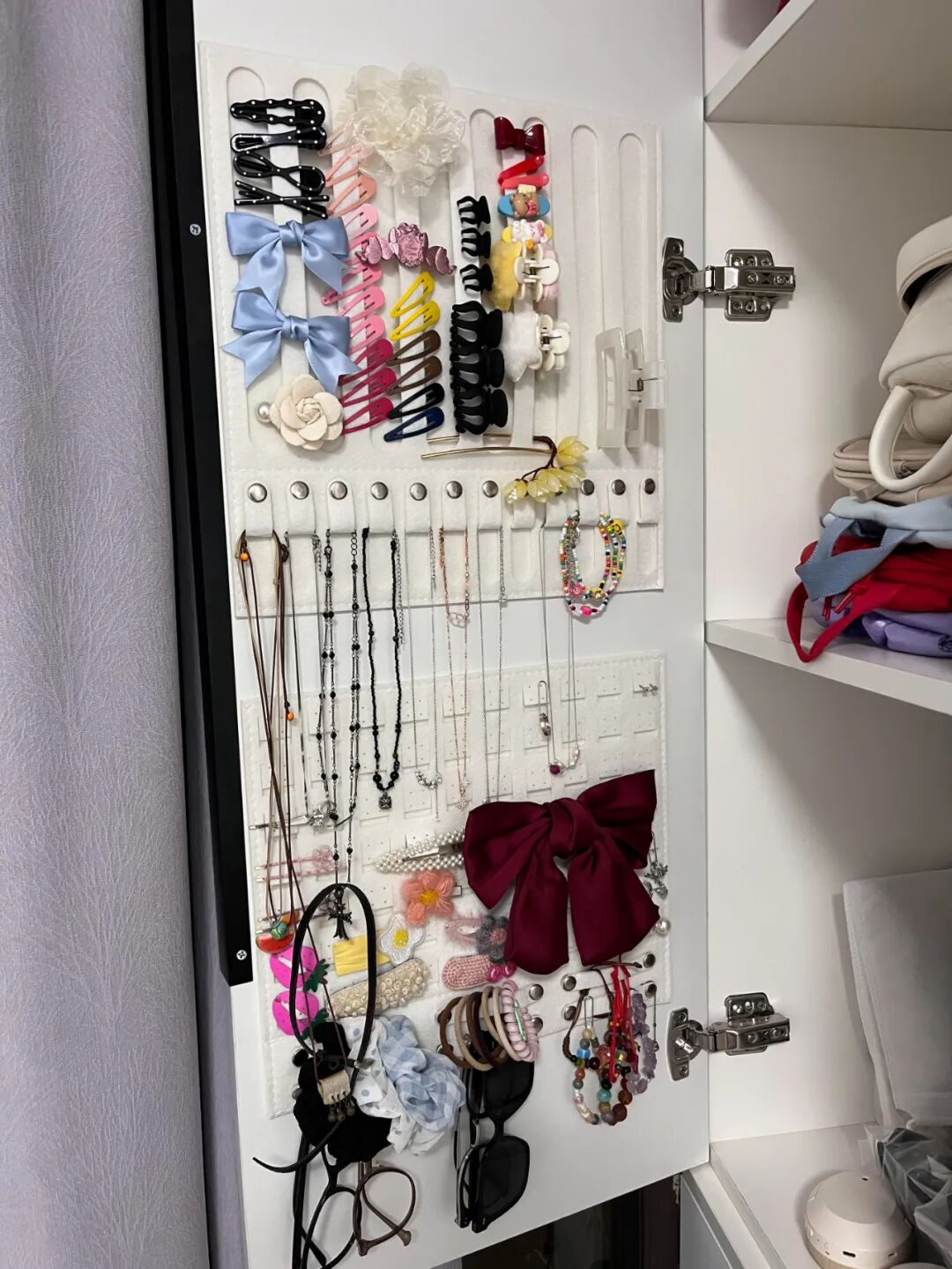 被中年阿姨的“衣柜收纳”折服了，换个思路，家里就井井有条！_被中年阿姨的“衣柜收纳”折服了，换个思路，家里就井井有条！_