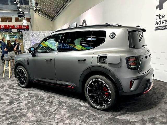 37.99万起！646马力四驱，smart超能版亮相，比特斯拉ModelY还猛？-有驾