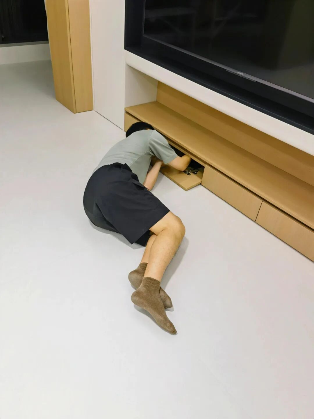 骗小萝莉邻居家里的__衣柜抽屉设计注意事项