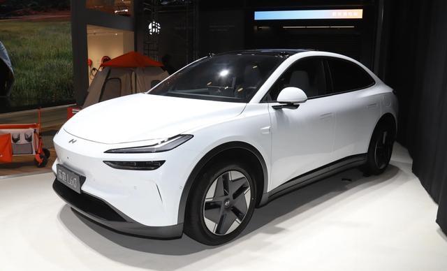 销量猛增!续航730Km,配52L车载冰箱,蔚来乐道L60值得入手吗?-有驾