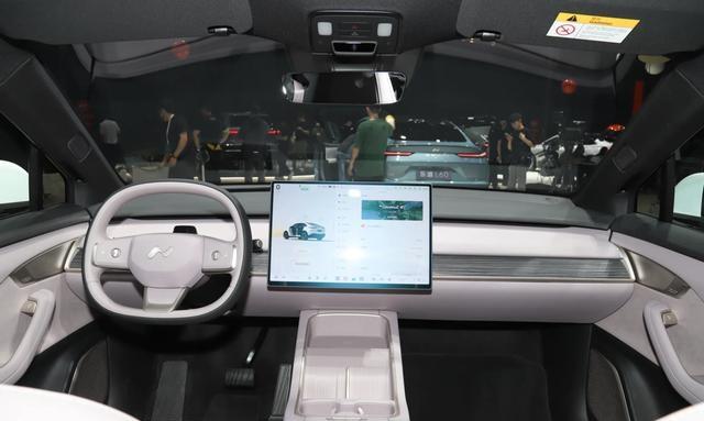 销量猛增!续航730Km,配52L车载冰箱,蔚来乐道L60值得入手吗?-有驾
