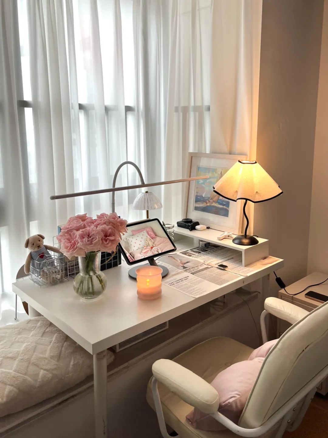 被年轻人家的“飘窗设计”惊到了!打开思路后,直接就多了半间房__被年轻人家的“飘窗设计”惊到了!打开思路后,直接就多了半间房