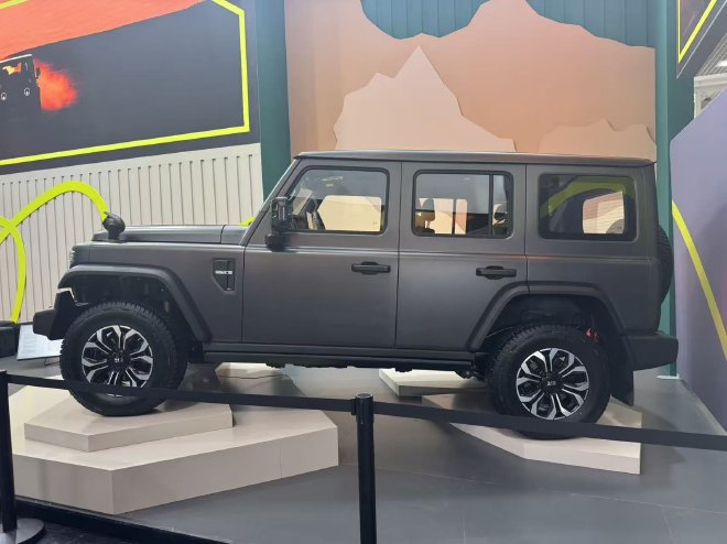 2025慕尼黑车展:212 T01柴油版亮相