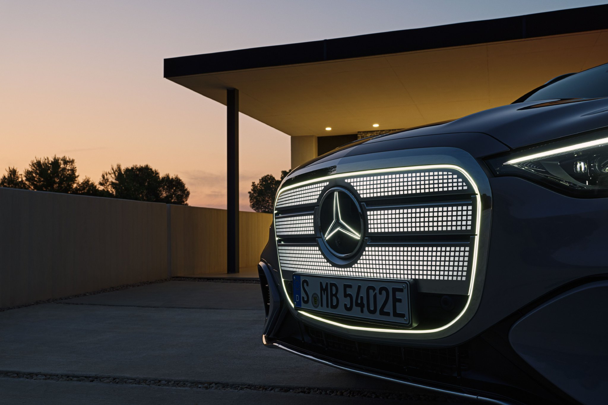 2025慕尼黑车展：奔驰纯电GLC全球首发