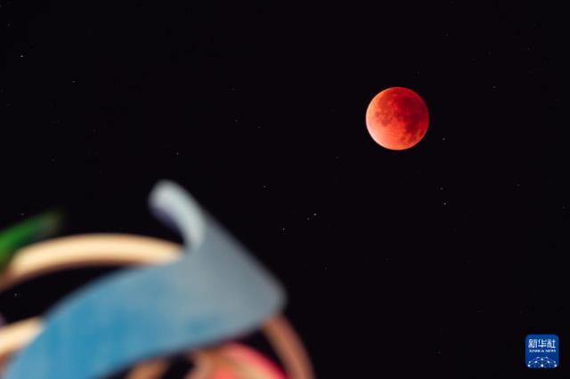 月亮脸红了__月亮脸红了是什么意思