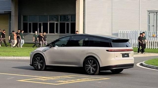 理想i8最强对手竟是理想L8-有驾