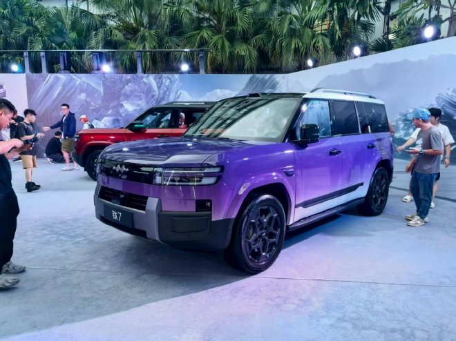 售价17.98-21.98万元 方程豹钛7正式上市