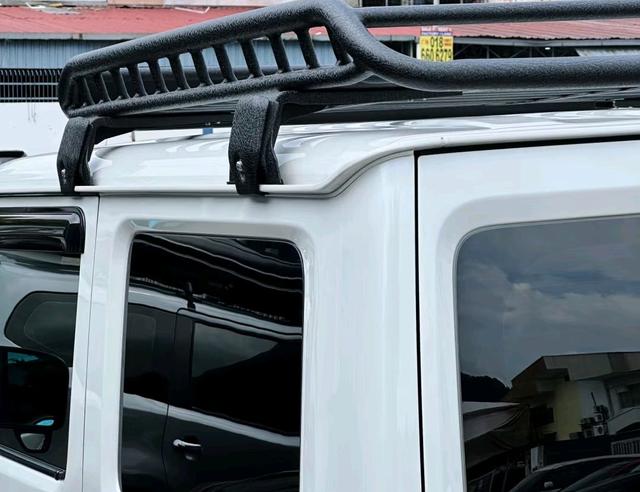 落地不足20W，铃木吉姆尼新造型曝光，越野魅力无限-有驾