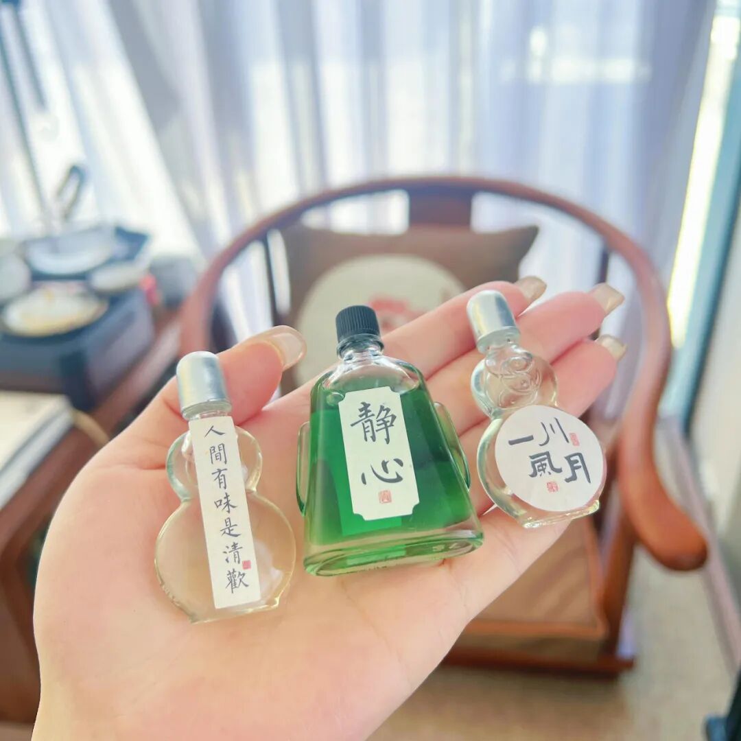 被风油精的“神仙用法”圈粉了！换个方式后，根本就不够用_被风油精的“神仙用法”圈粉了！换个方式后，根本就不够用_