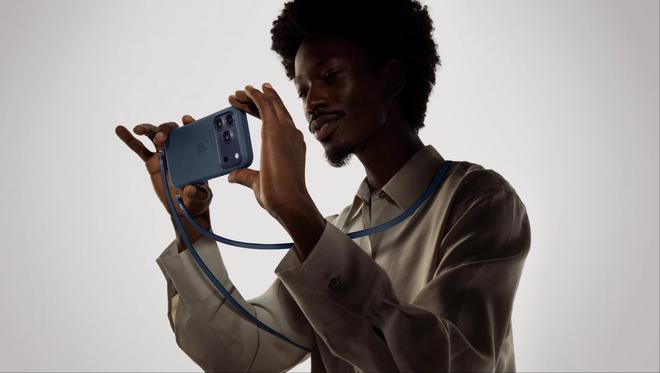 _苹果iPhone 17直捅安卓老巢，库克终于大方了一把_苹果iPhone 17直捅安卓老巢，库克终于大方了一把