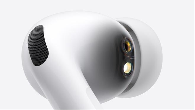 苹果iPhone 17直捅安卓老巢，库克终于大方了一把__苹果iPhone 17直捅安卓老巢，库克终于大方了一把