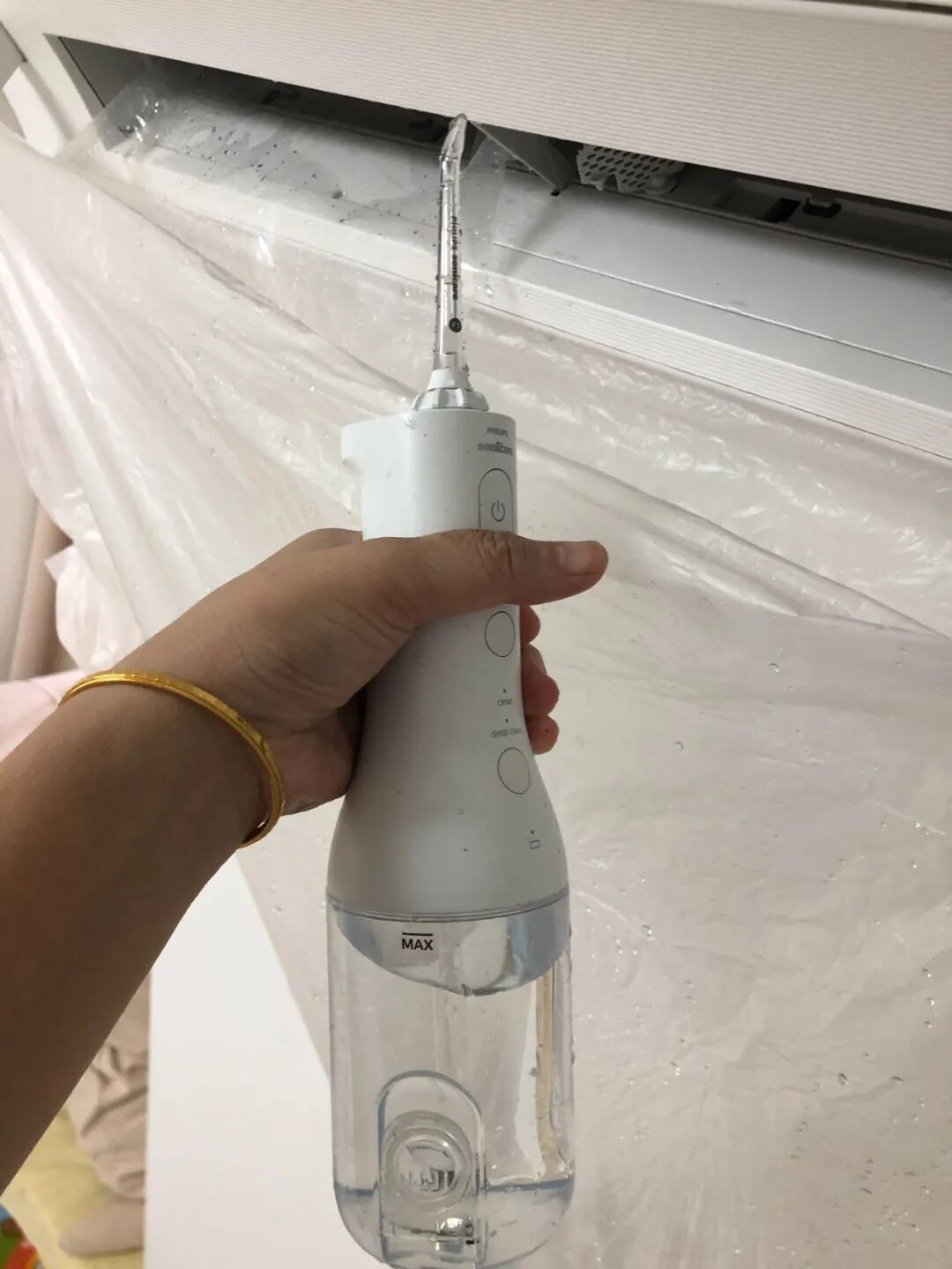 被年轻人“生活鬼点子”折服了!看似离谱,却解决了不少生活痛点_被年轻人“生活鬼点子”折服了!看似离谱,却解决了不少生活痛点_