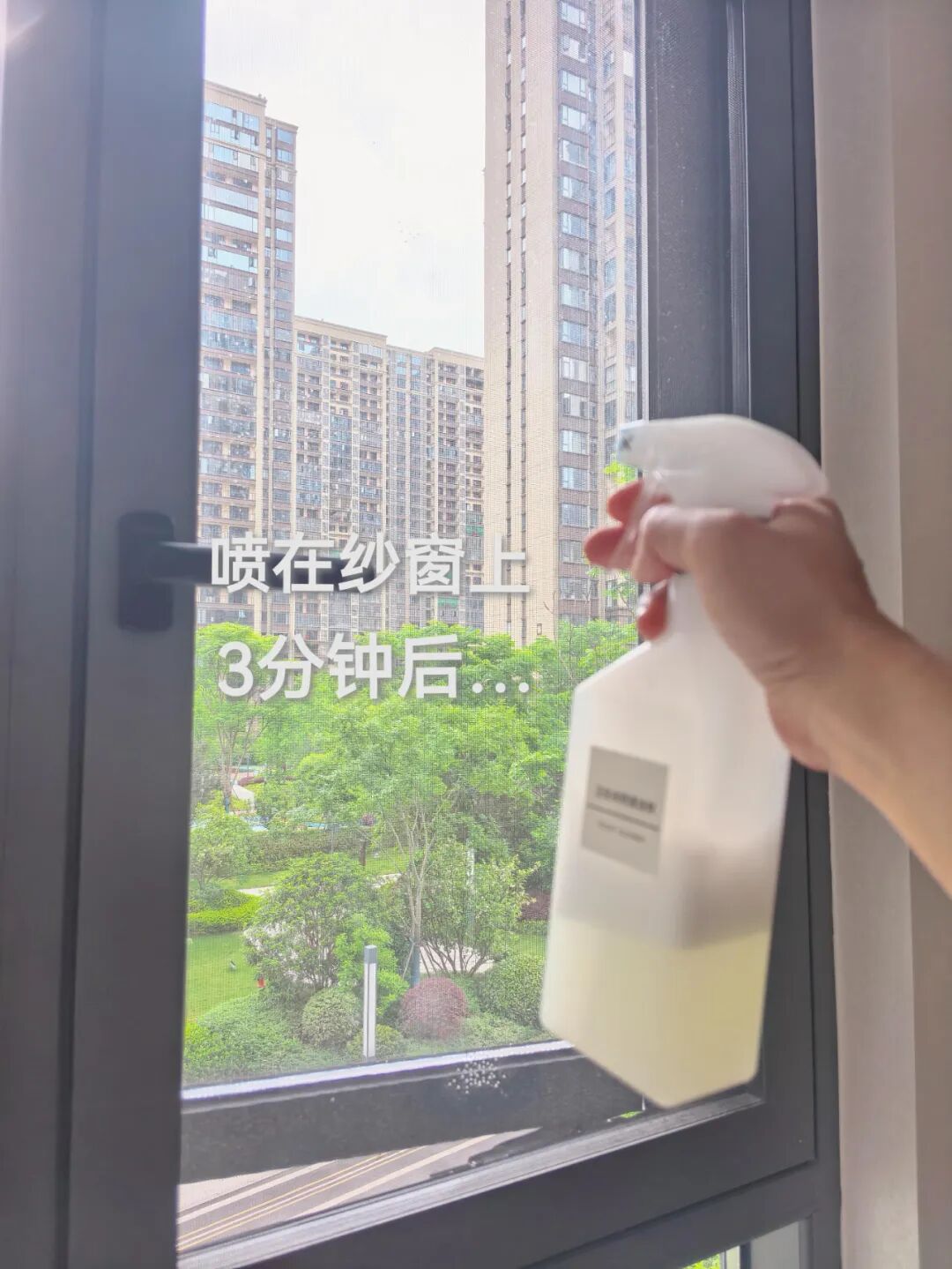 被年轻人“生活鬼点子”折服了!看似离谱,却解决了不少生活痛点__被年轻人“生活鬼点子”折服了!看似离谱,却解决了不少生活痛点