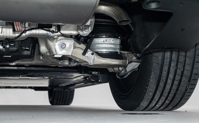 “杭州湾库里南”爆火,预售1小时订单破4万,5激光雷达+2.0T插混-有驾