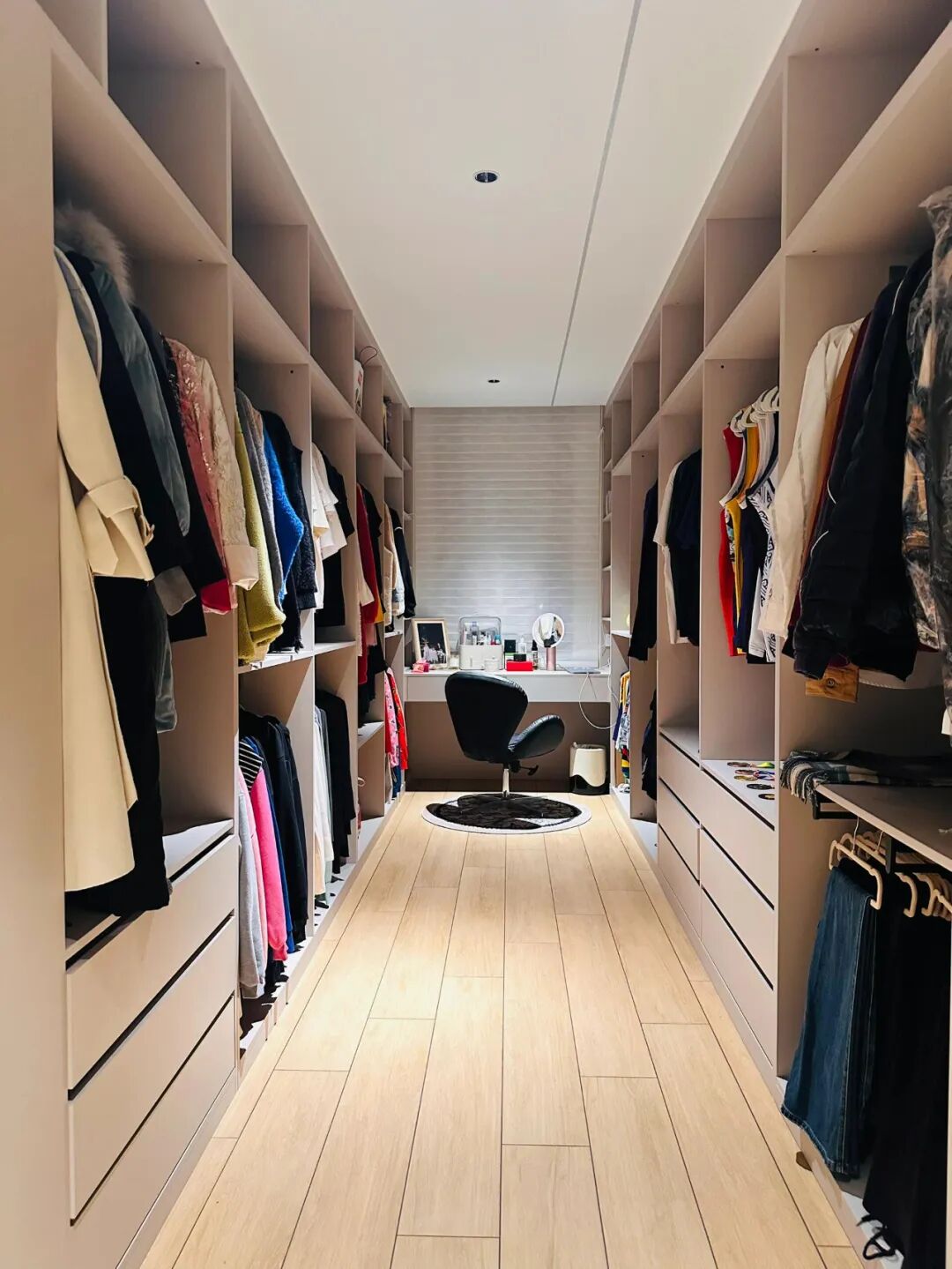 年轻人要省钱还是要花钱__装修年轻化