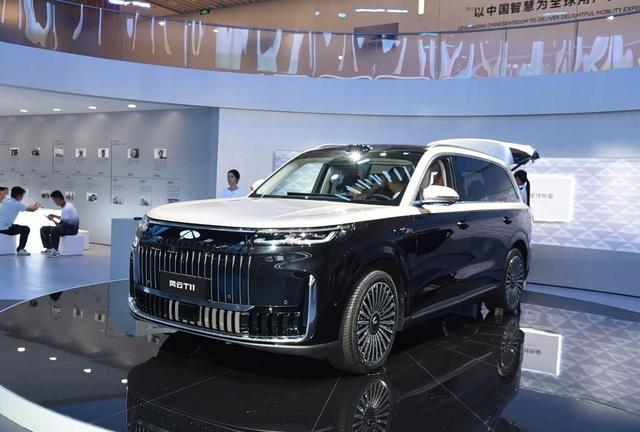 宝骏华境S首度亮相,定价比尚界H5更亲民,智能配置引发热议-有驾