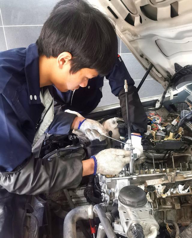 都说丰田比大众耐用,为何修车师傅都选大众?-有驾