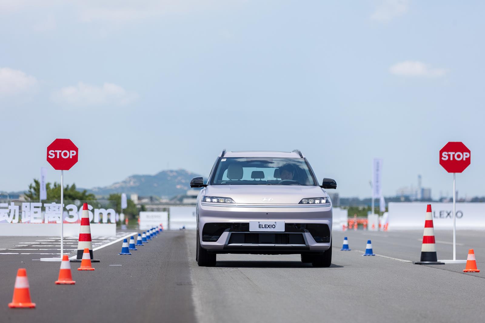 _纯电操控新标尺？北京现代EO首测背后的技术逻辑_纯电操控新标尺？北京现代EO首测背后的技术逻辑