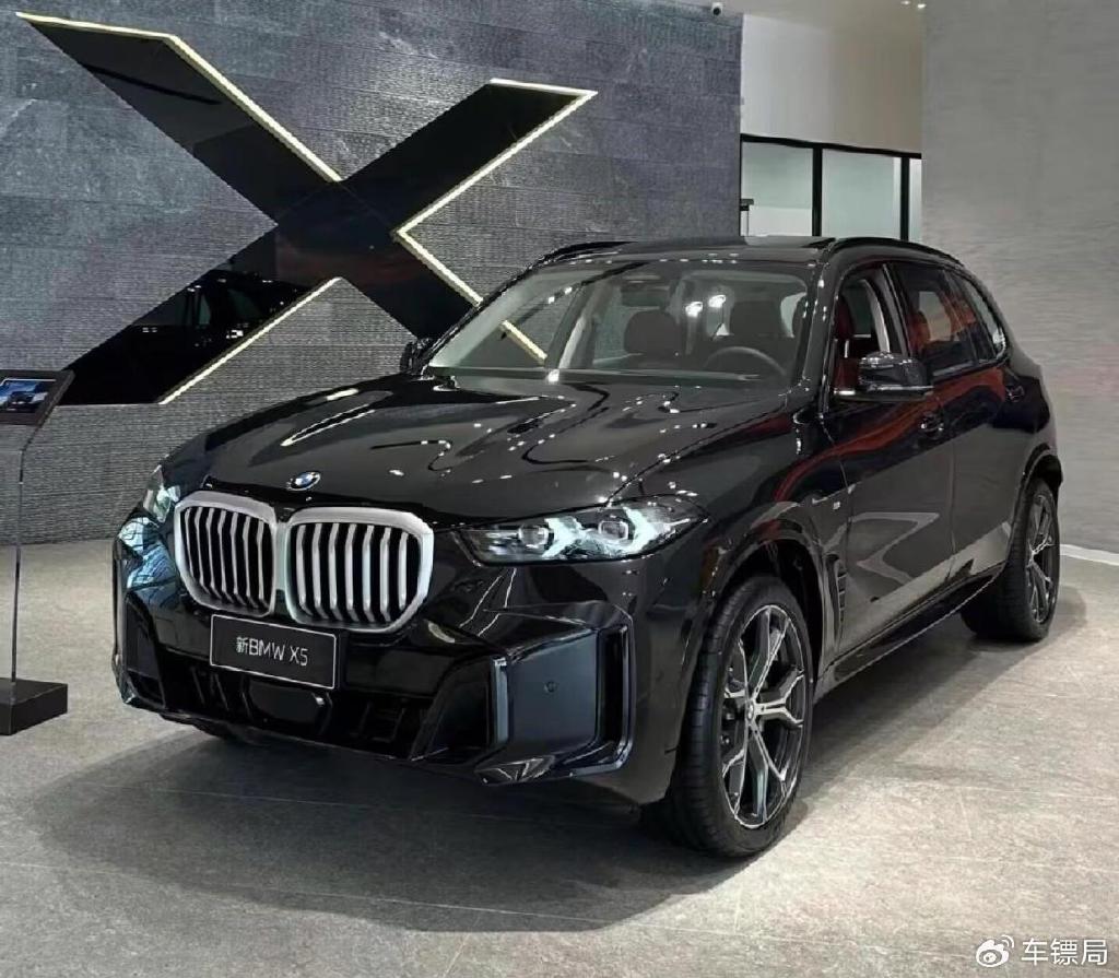 沃尔沃XC90对比宝马X5，选谁更理性？