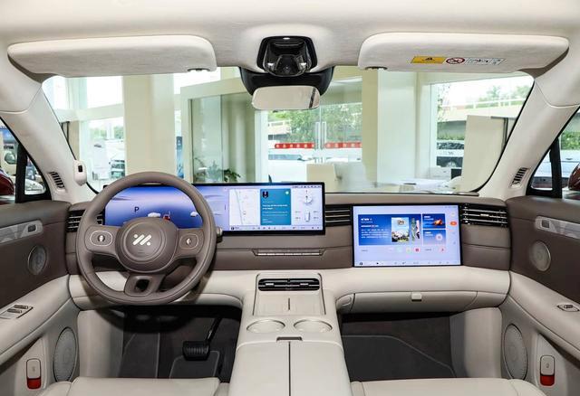 全新智己LS6定义为中大型电动SUV，融合智慧体验与奢华舒适空间-有驾