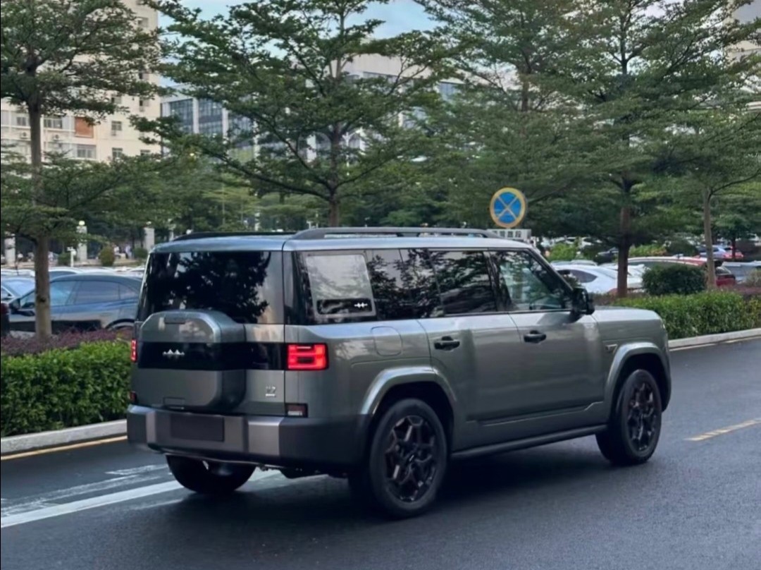 铁汉柔情？外观硬核，配置却很家用，方程豹钛7售价17.98万元起__铁汉柔情？外观硬核，配置却很家用，方程豹钛7售价17.98万元起