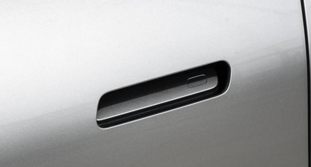 电车整治“伪创新”从禁止隐藏式门把手开始,倡导行业回归本质关注安全与实用,并推动真正技术创新迈向可持续未来-有驾