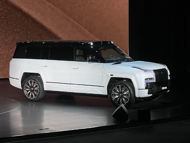 仰望U8L鼎世版正式上市 售价为128万元