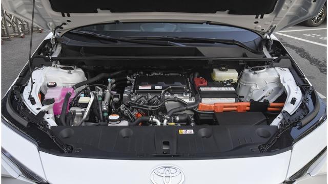 广汽丰田新铂智4X亮相，前脸变新，动力小提升-有驾