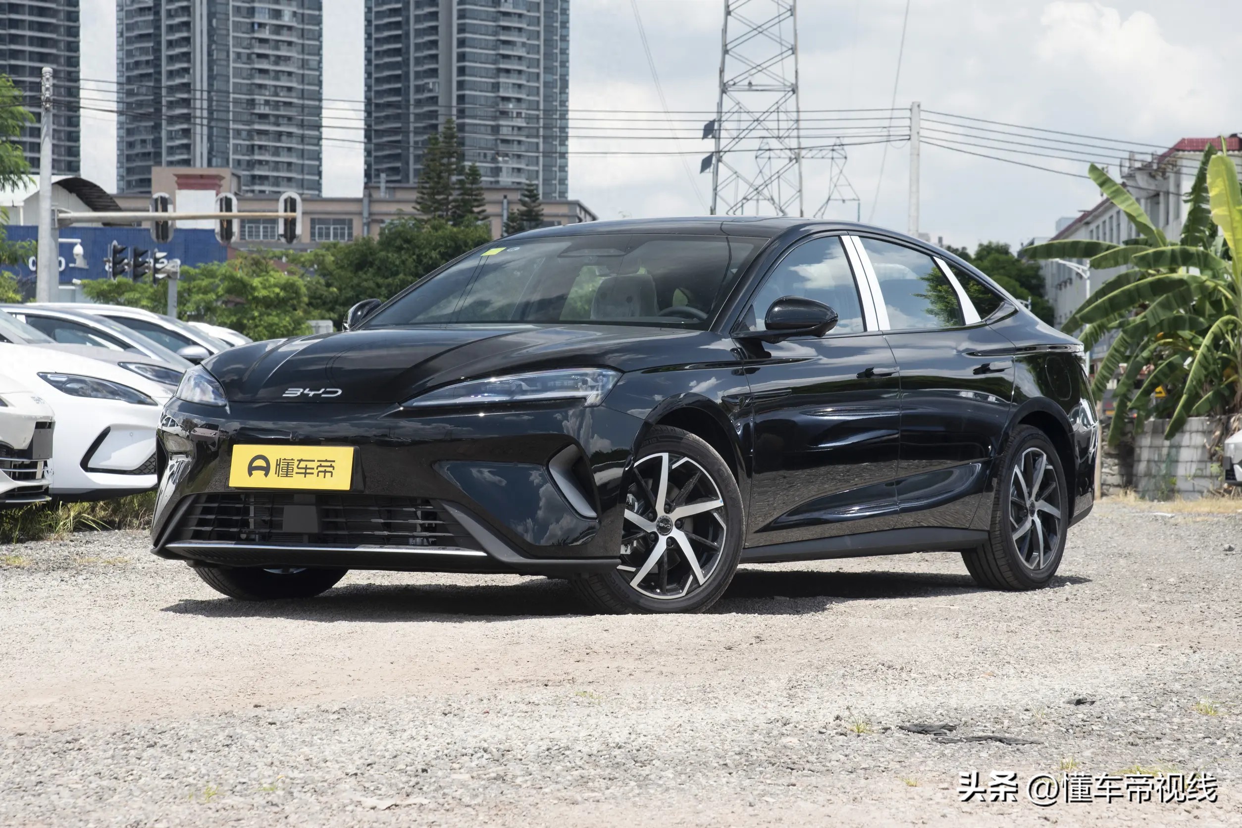 比亚迪海豹新能源汽车__比亚迪海豹上市时间