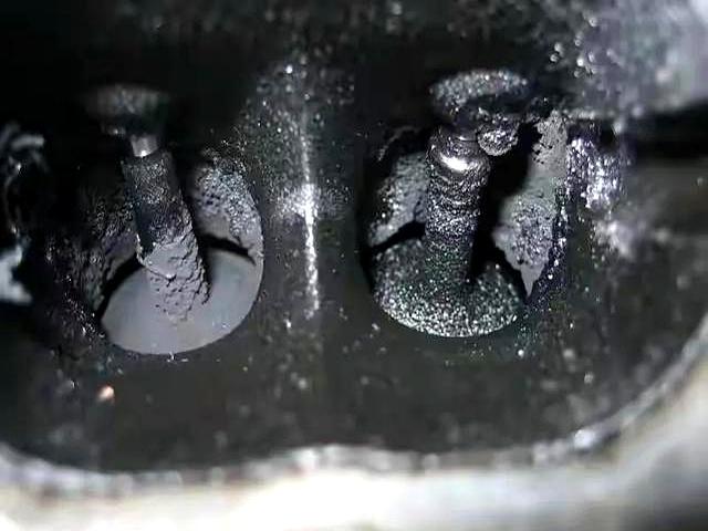 车没劲抖动？喷油嘴堵塞大揭秘：拆洗免拆洗选哪个？-有驾