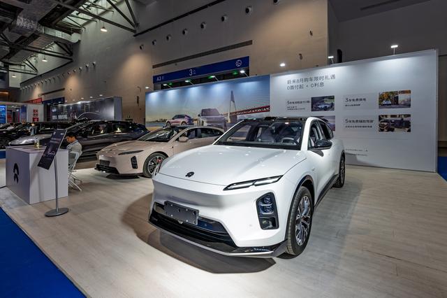 中国汽车出口狂飙：429万辆背后的全球竞争力跃迁-有驾